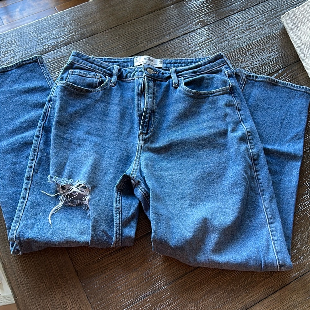 Like new Hollister Jeans ultra high rise vintage straight